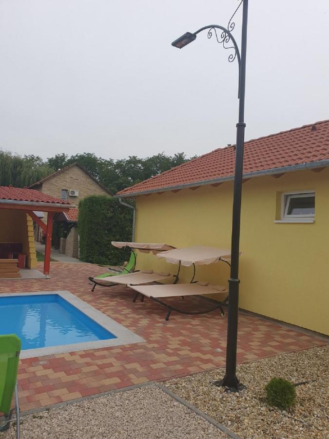 Ponty Orso Vendeghaz Villa Nagybaracska Ngoại thất bức ảnh